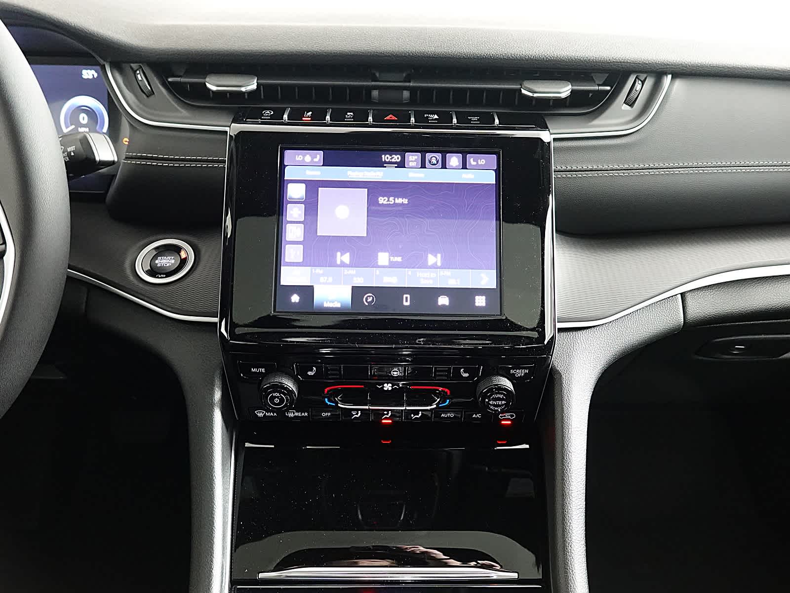 2025 Jeep Grand Cherokee Altitude X 4x4