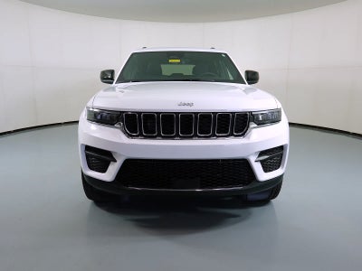 2025 Jeep Grand Cherokee Laredo 4x4