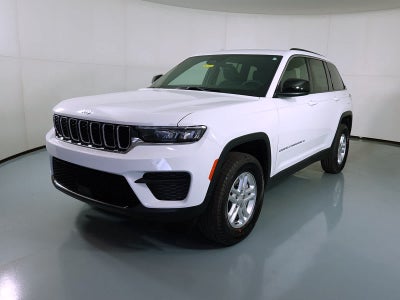 2025 Jeep Grand Cherokee Laredo 4x4