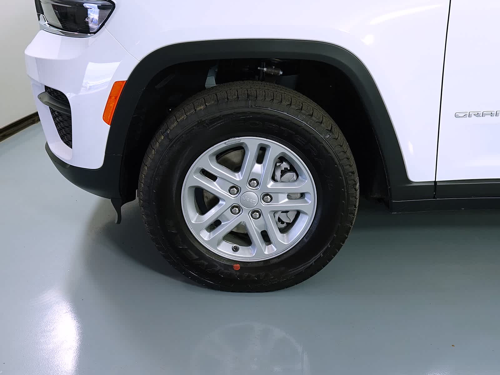 2025 Jeep Grand Cherokee Laredo 4x4