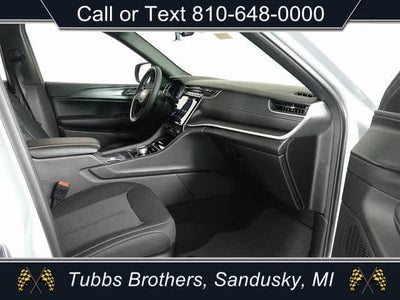 2025 Jeep Grand Cherokee GRAND CHEROKEE L LAREDO X 4X4