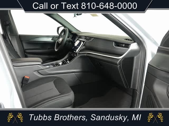 2025 Jeep Grand Cherokee GRAND CHEROKEE L LAREDO X 4X4