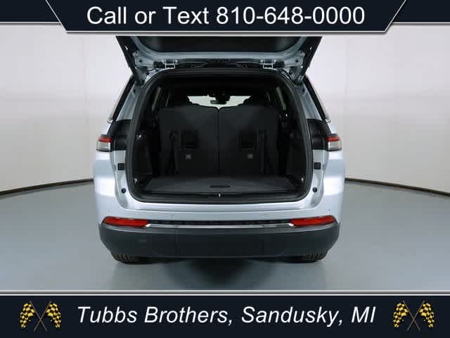 2025 Jeep Grand Cherokee GRAND CHEROKEE L LAREDO X 4X4