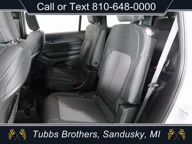 2025 Jeep Grand Cherokee GRAND CHEROKEE L LAREDO X 4X4