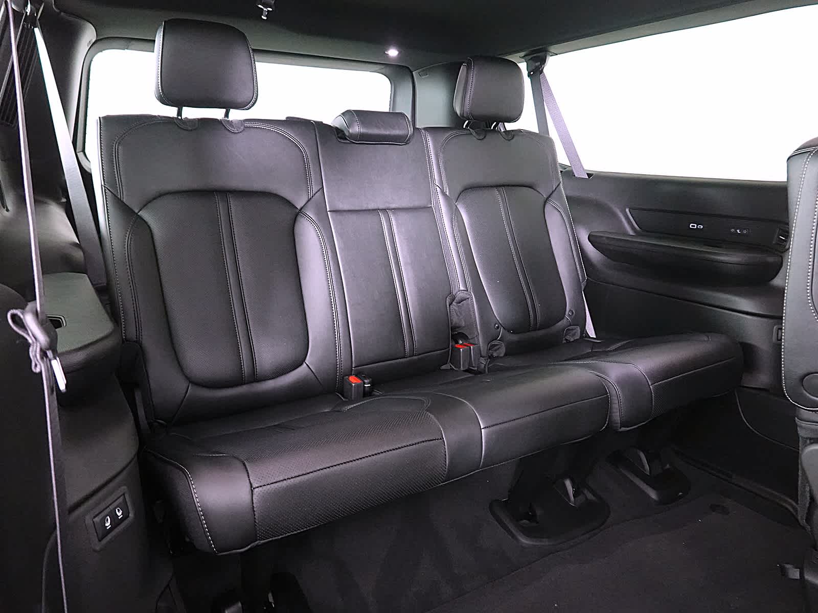 2026 Jeep Grand Wagoneer GRAND WAGONEER L LIMITED RESERVE 4X4