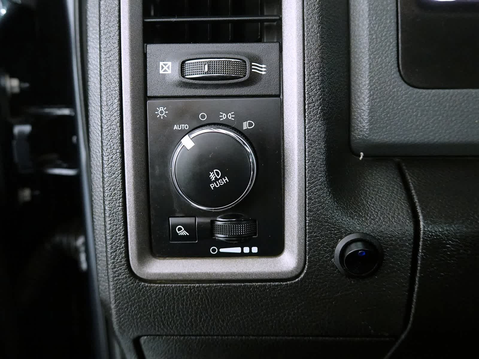 2019 RAM 1500 Classic ST