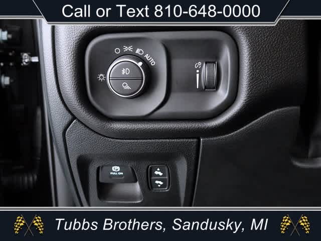 2025 RAM Ram 1500 RAM 1500 BIG HORN CREW CAB 4X4 5'7' BOX