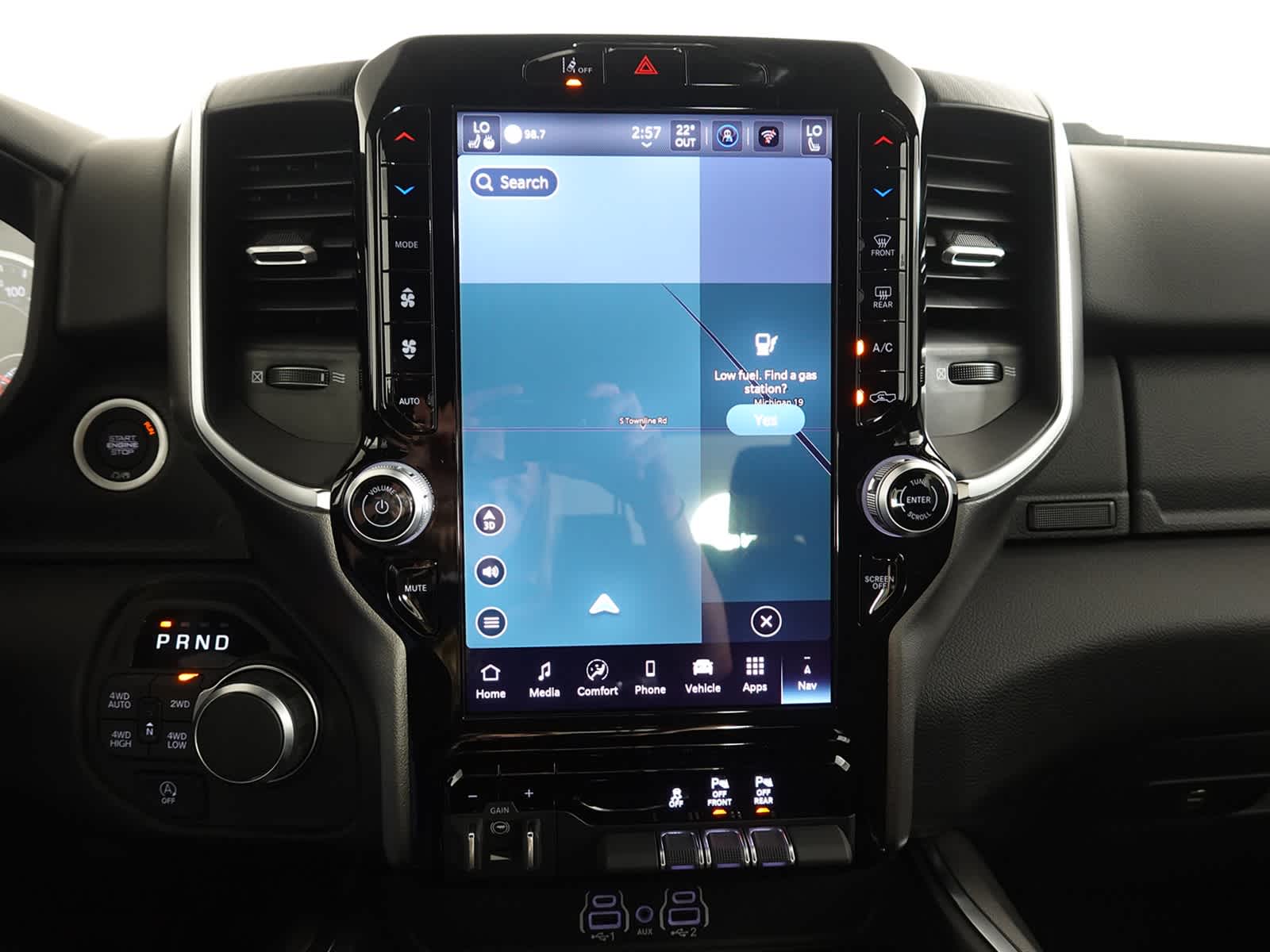 2025 RAM 1500 Big Horn Crew Cab 4x4 5'7' Box