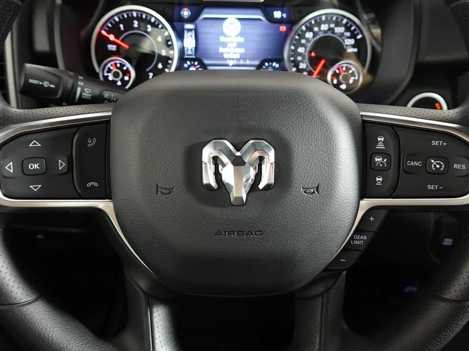 2026 RAM 1500 Warlock Crew Cab 4x4 5'7' Box