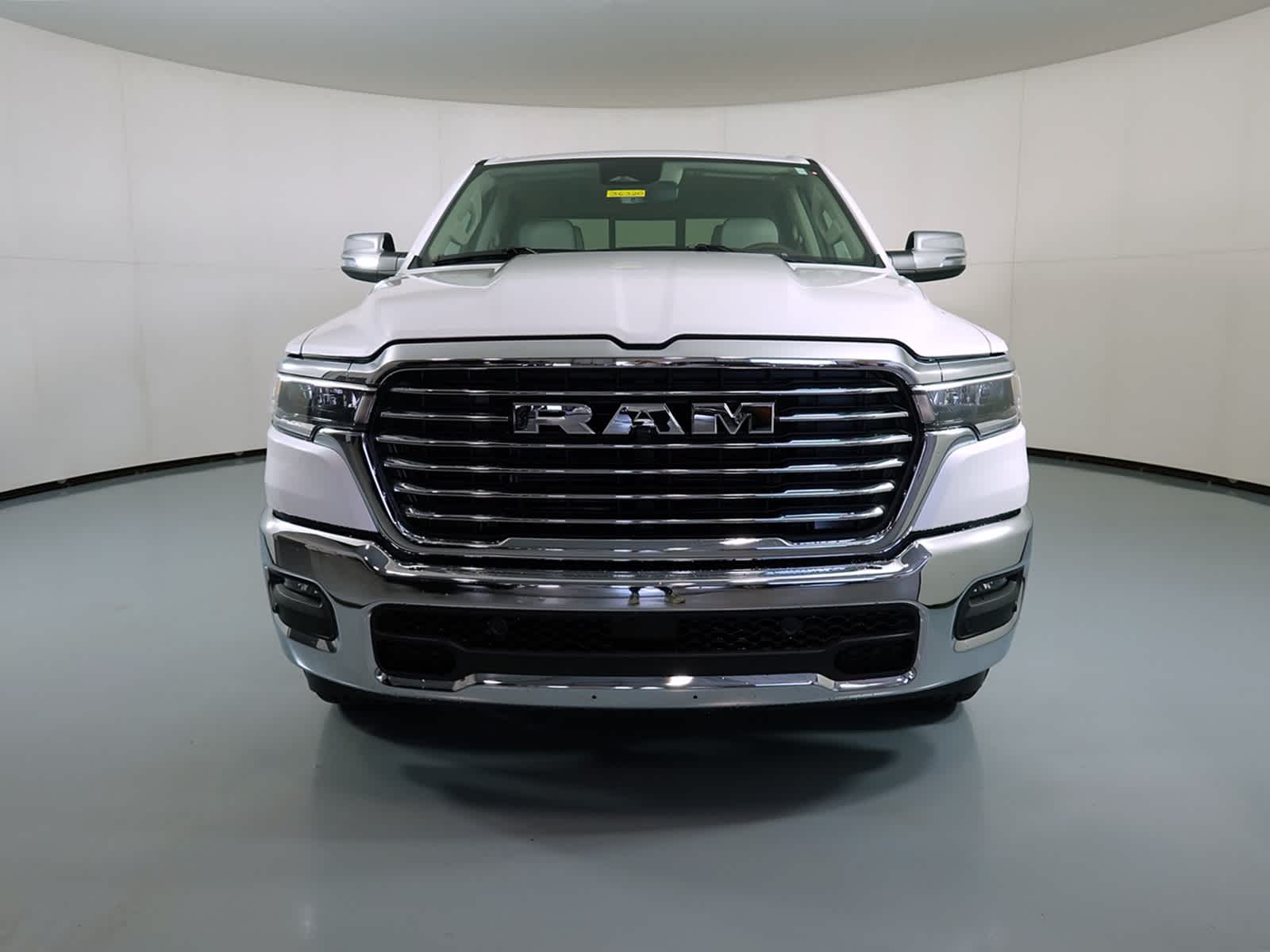 2026 RAM 1500 Laramie Crew Cab 4x4 5'7' Box