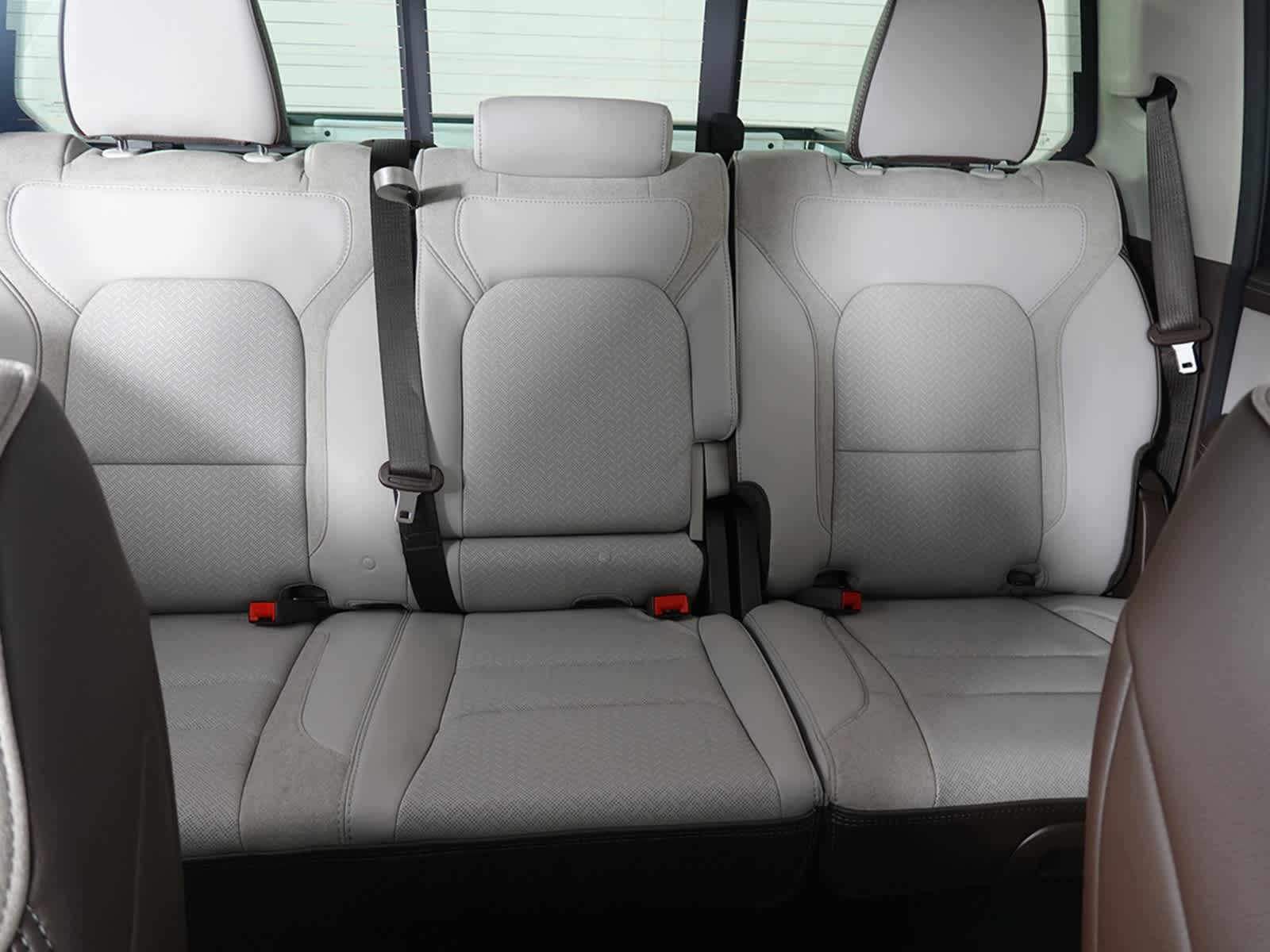 2026 RAM 1500 Laramie Crew Cab 4x4 5'7' Box