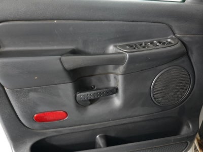 2004 Dodge Ram 1500 SLT/Laramie