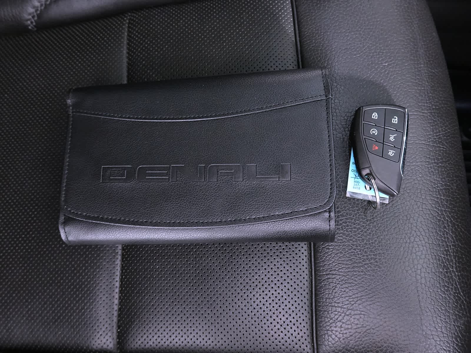 2021 GMC Yukon 4WD Denali