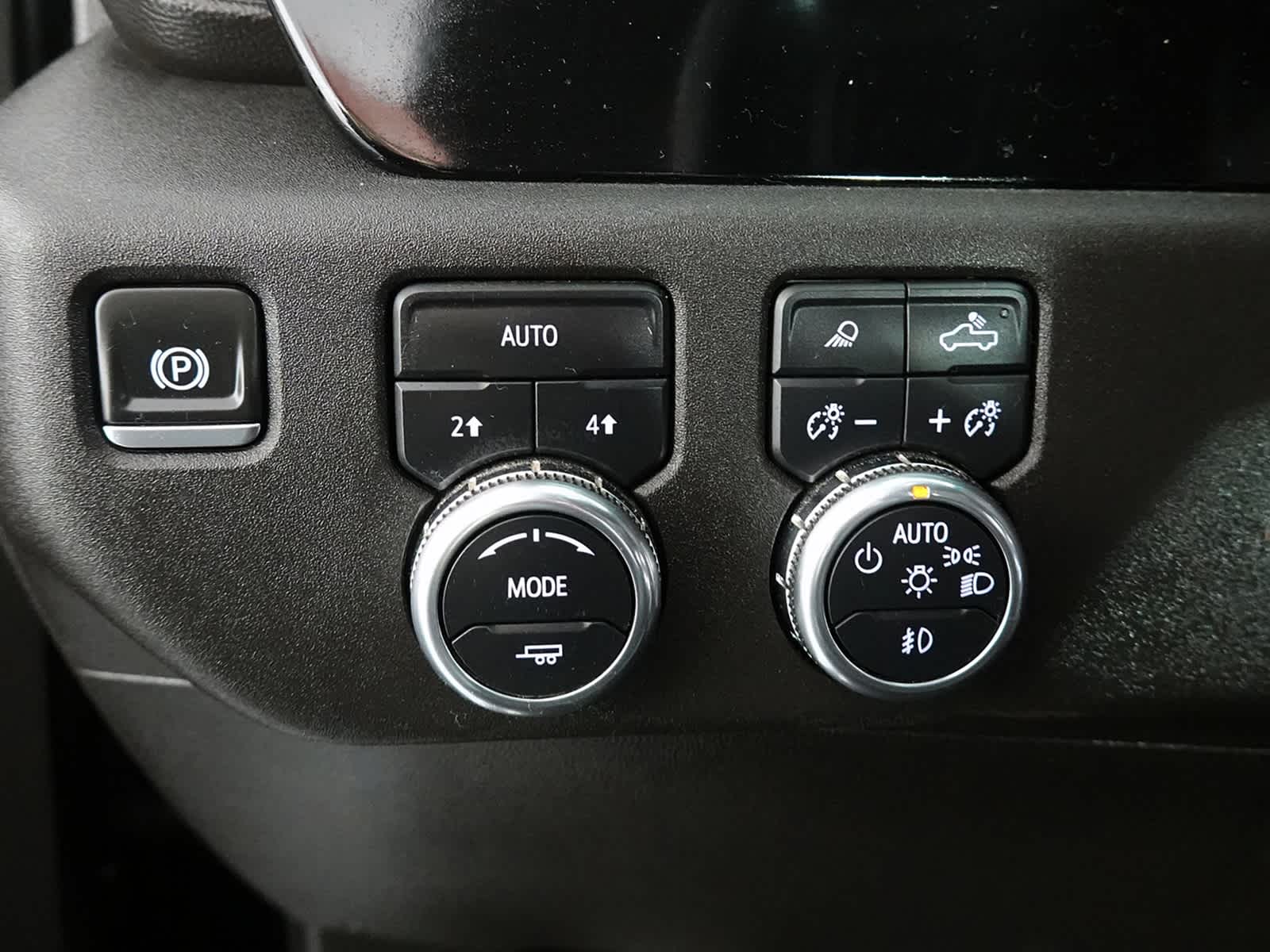 2024 GMC Sierra 1500 4WD Crew Cab Short Box SLT