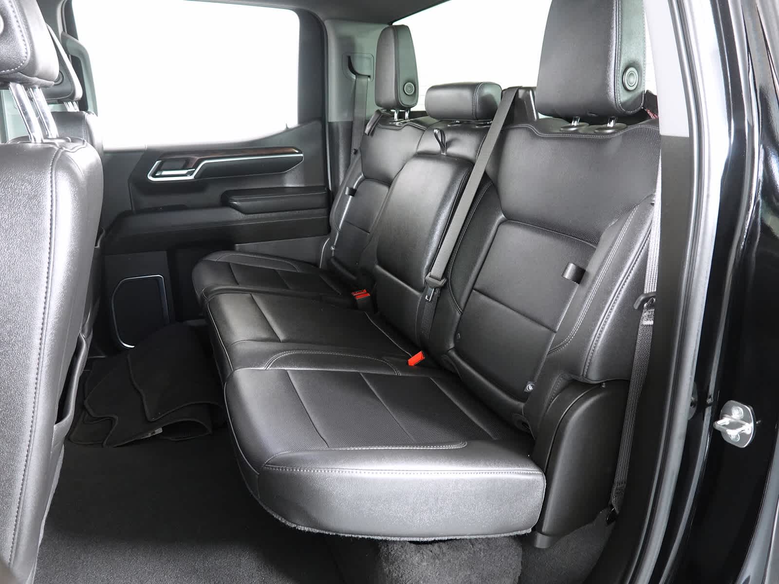 2024 GMC Sierra 1500 4WD Crew Cab Short Box SLT