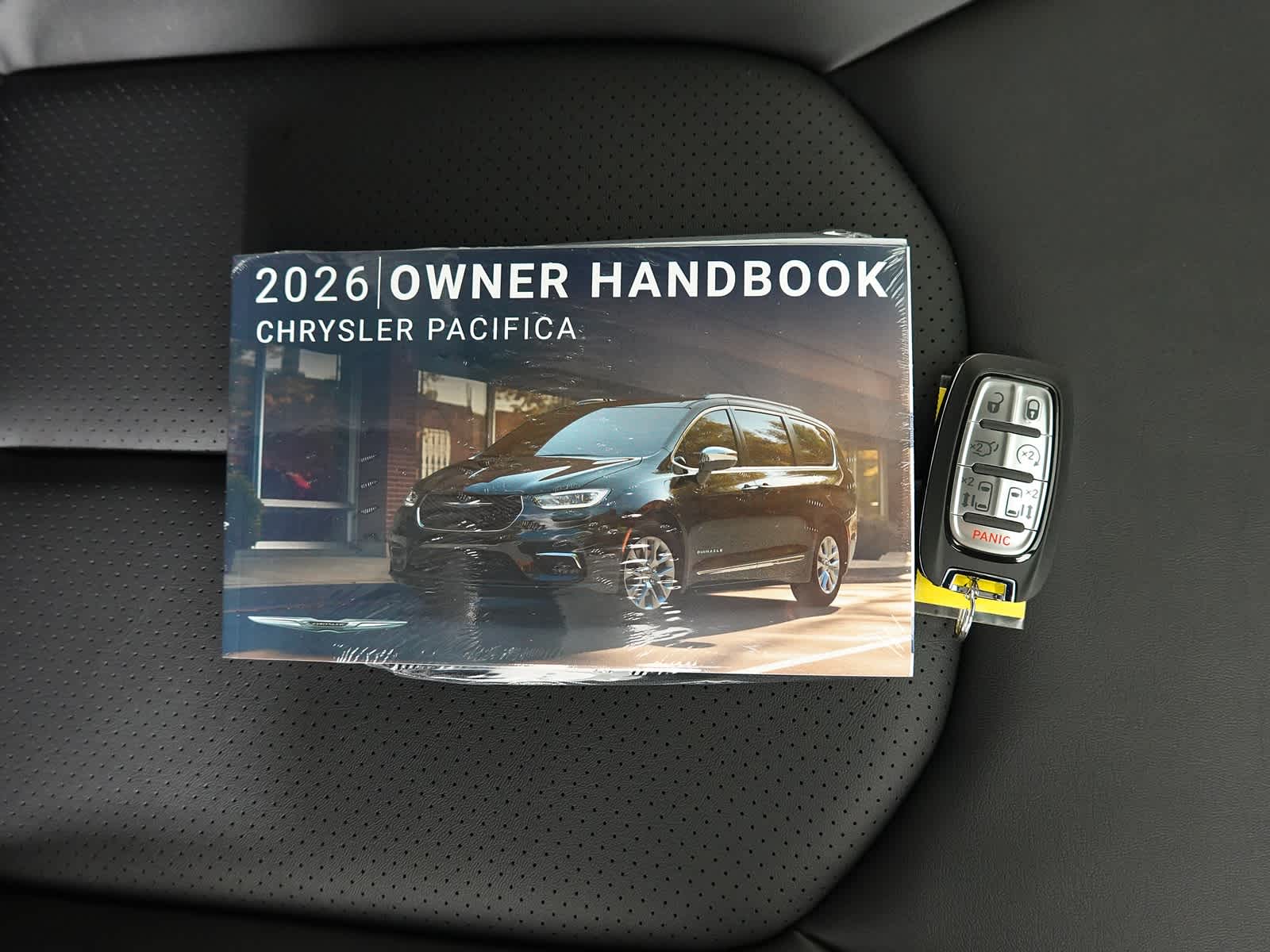 2026 Chrysler Pacifica Select