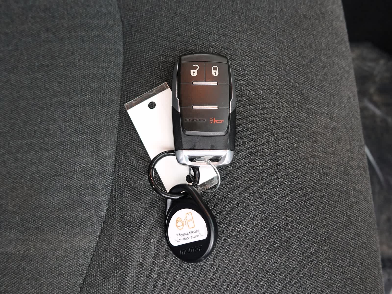 2020 RAM 2500 Big Horn Crew Cab 4X4 8' Box