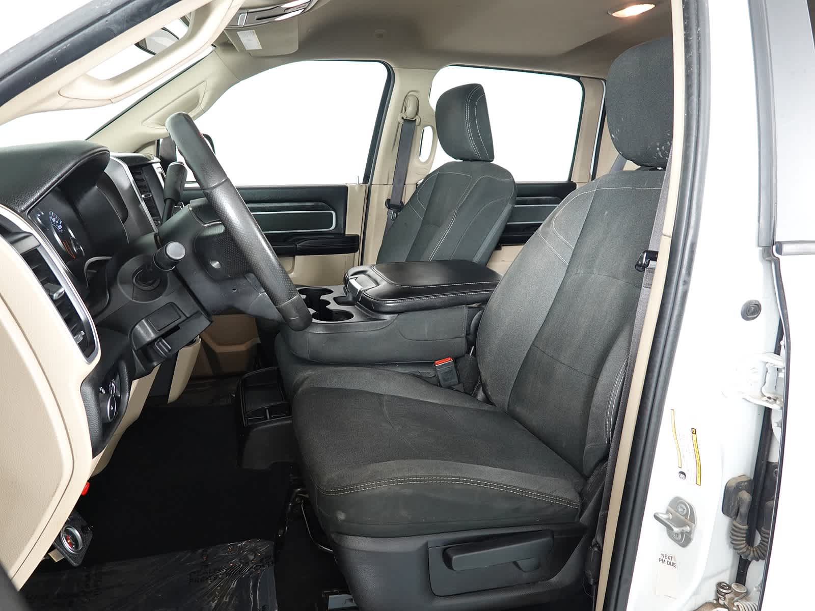 2020 RAM 2500 Big Horn Crew Cab 4X4 8' Box