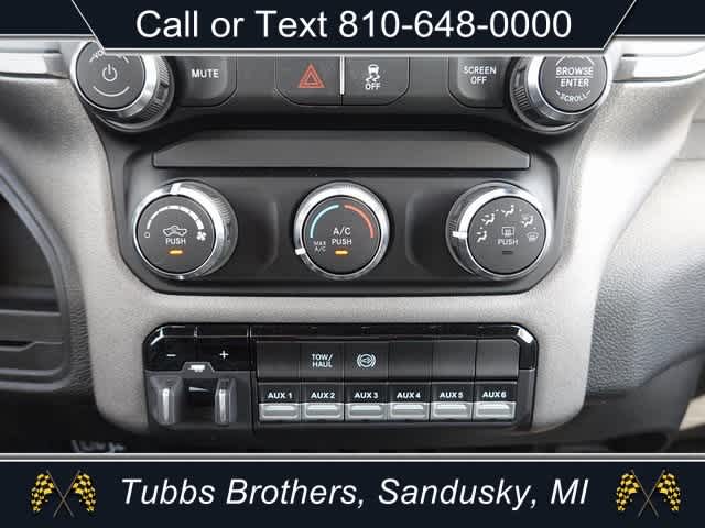 2024 RAM Ram 3500 Chassis Cab RAM 3500 TRADESMAN CHASSIS REGULAR CAB 4X4 84' CA